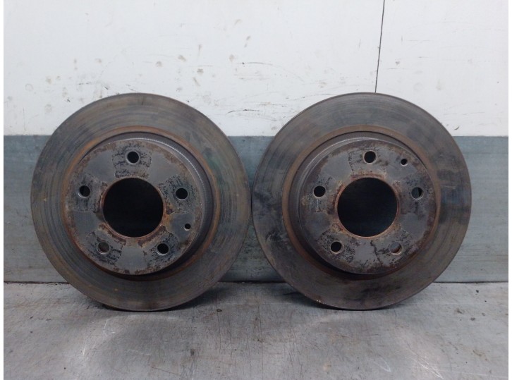 Recambio de disco freno trasero para mazda 3 sedán (bm_, bn_) 2.0 referencia OEM IAM BJS726251B BJS726251B 