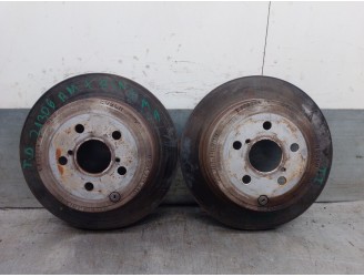 Recambio de disco freno trasero para toyota avensis sedán (_t25_) 1.8 (zzt251_) referencia OEM IAM 4243105030 4243105030 