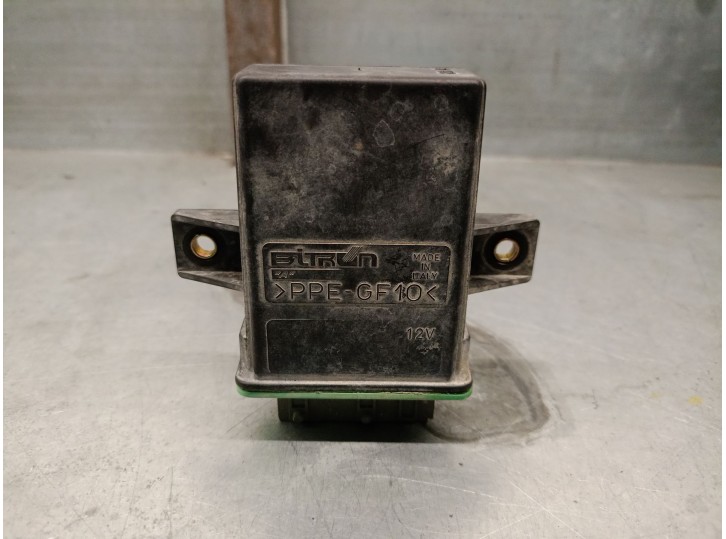 Recambio de rele ventiladores motor para citroën xsara break (n2) 1.9 td referencia OEM IAM 9631577780 