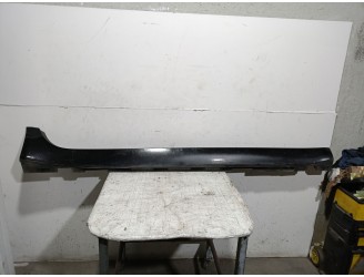 Recambio de faldon lateral para jaguar xf i (x250) 3.0 d referencia OEM IAM  C2Z8046 
