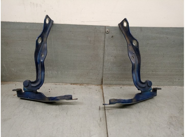 Recambio de bisagra capot para mazda 2 (dy) 1.4 cd referencia OEM IAM DD1052410G DD1052420F 