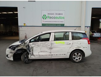 peugeot 5008 (0u_, 0e_) del año 2015
