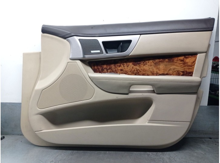 Recambio de guarnecido puerta delantera derecha para jaguar xf i (x250) 3.0 d referencia OEM IAM 8X235423712E C2Z10393LEG 
