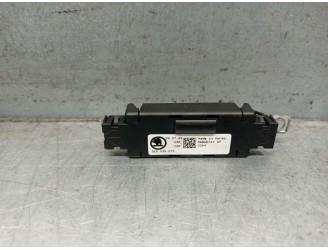 Recambio de antena para skoda octavia iii (5e3, nl3, nr3) 1.5 tsi referencia OEM IAM 5E5035570  