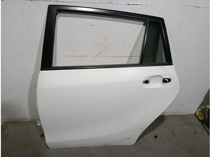 Recambio de puerta trasera izquierda para toyota verso (_r2_) 1.6 d4-d (war20_) referencia OEM IAM  670040F040 