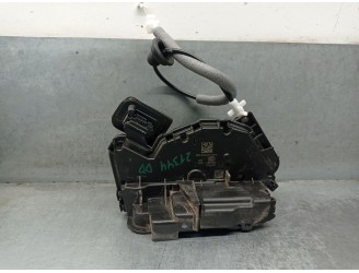 Recambio de cerradura puerta delantera derecha para skoda octavia iii (5e3, nl3, nr3) 1.5 tsi referencia OEM IAM 5TB837016C 5TB8