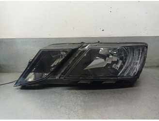 Recambio de faro izquierdo para skoda octavia iii (5e3, nl3, nr3) 1.5 tsi referencia OEM IAM 5E1941015C 5E1941015C 030110420100 