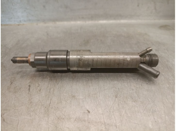 Recambio de inyector para volkswagen polo iii (6n1) 64 1.9 sdi referencia OEM IAM 028130201Q 028130201Q BOSCH