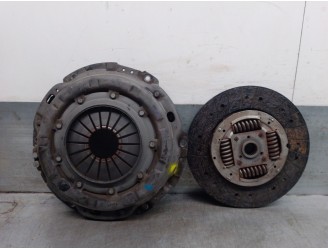 Recambio de kit embrague para nissan terrano/terrano.ii (r20) 2.7 turbodiesel referencia OEM IAM 300017F025 300017F025 