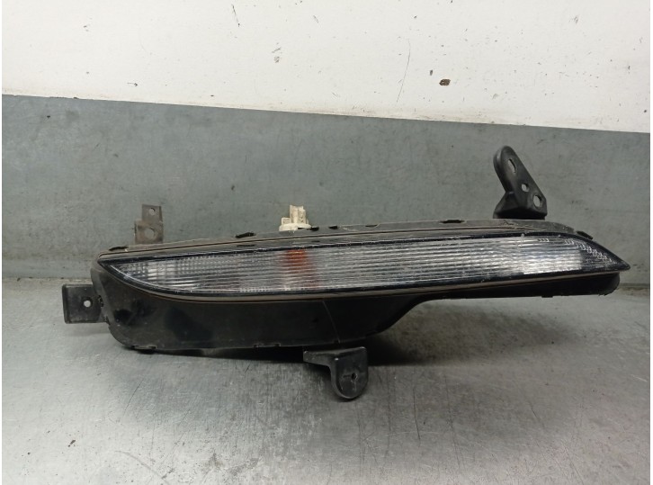 Replacement front left light for Renault Megane IV Hatchback (B9A/M/N_) 1.5 dCi 90 (B9A1) OEM IAM reference 26135495