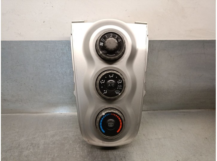 Recambio de mando calefaccion / aire acondicionado para toyota yaris (_p9_) 1.4 d-4d (nlp90_) referencia OEM IAM 554060D190 5540