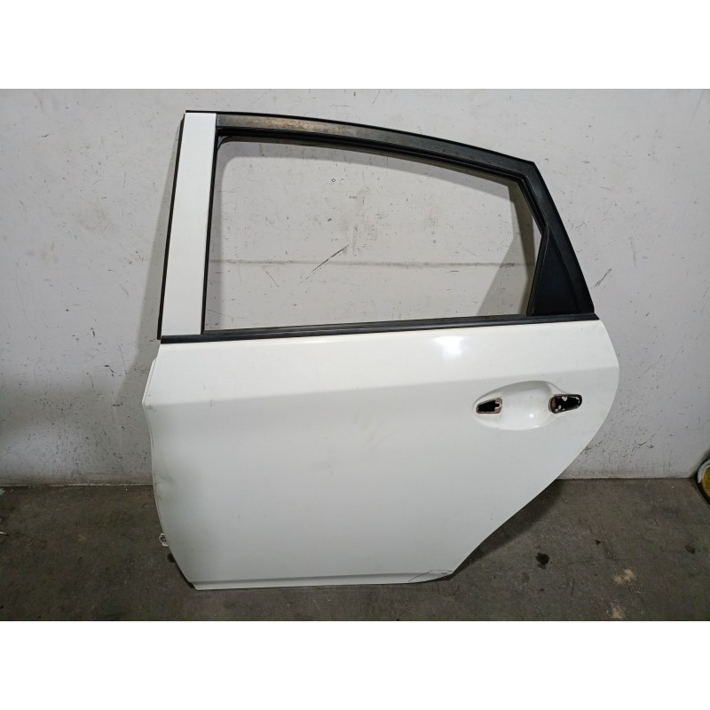 Recambio de puerta trasera izquierda para toyota prius (_w3_) 1.8 hybrid (zvw3_) referencia OEM IAM  6700447080 