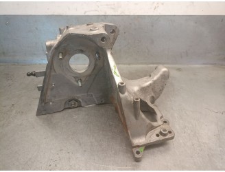 Recambio de soporte bomba inyeccion para opel insignia berlina 2.0 cdti cat referencia OEM IAM 55566003 8151800 - 55560002 