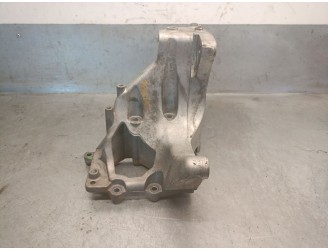 Recambio de soporte bomba inyeccion para opel insignia berlina 2.0 cdti cat referencia OEM IAM 55566003 8151800 - 55560002  2