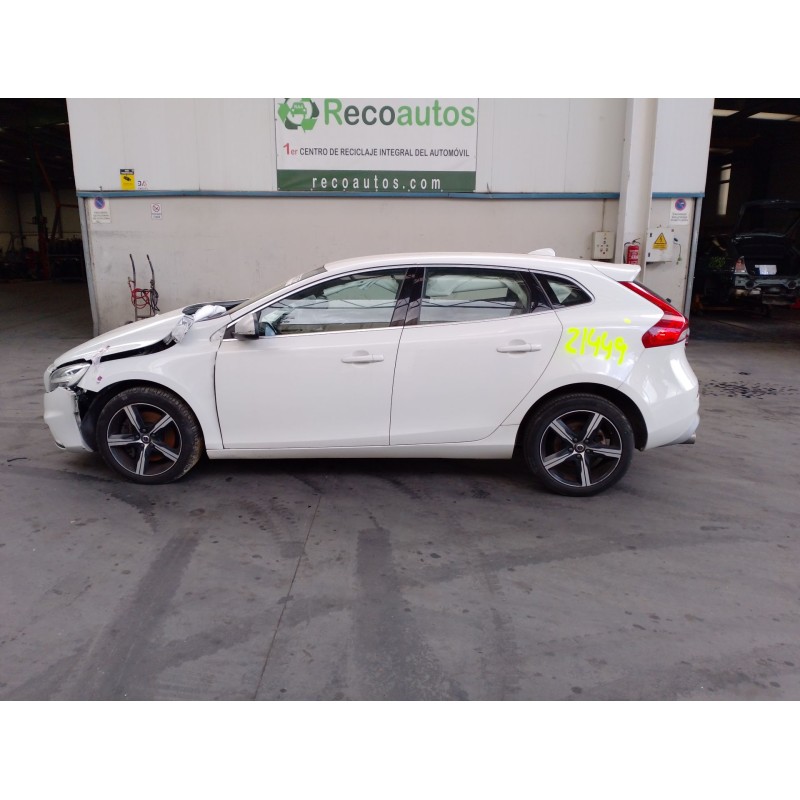 volvo v40 hatchback (525) del año 2019