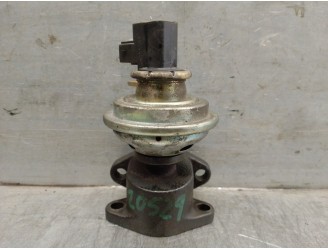 Recambio de valvula egr para land rover defender (ld) 2.5 tdi referencia OEM IAM ERR4047  PIERBURG