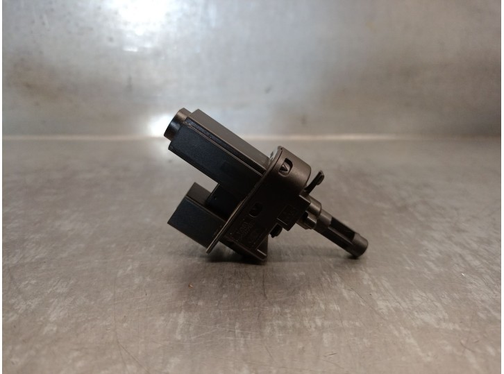 Recambio de interruptor para ford ka+ iii (uk, fk) 1.2 ti-vct referencia OEM IAM 4M5T7C534AA  