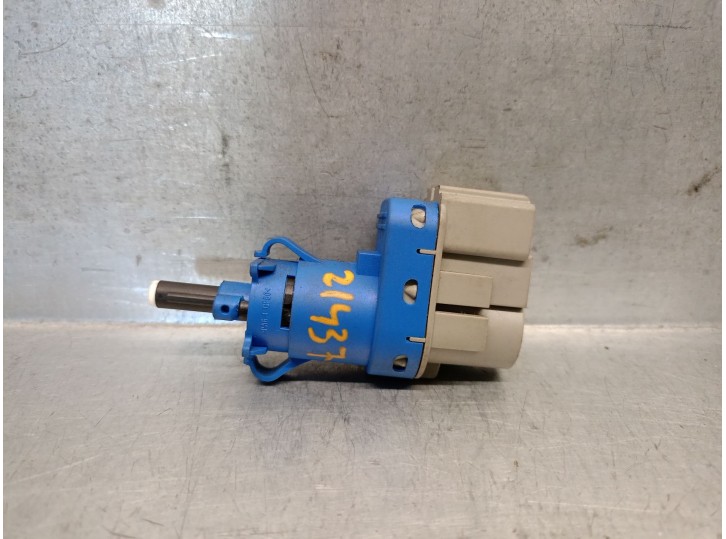 Recambio de interruptor para ford ka+ iii (uk, fk) 1.2 ti-vct referencia OEM IAM 8T4T96854AA  