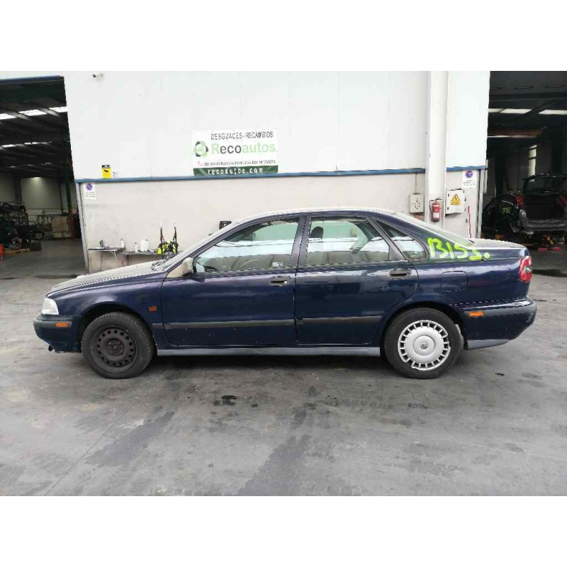 volvo s40 berlina del año 1997