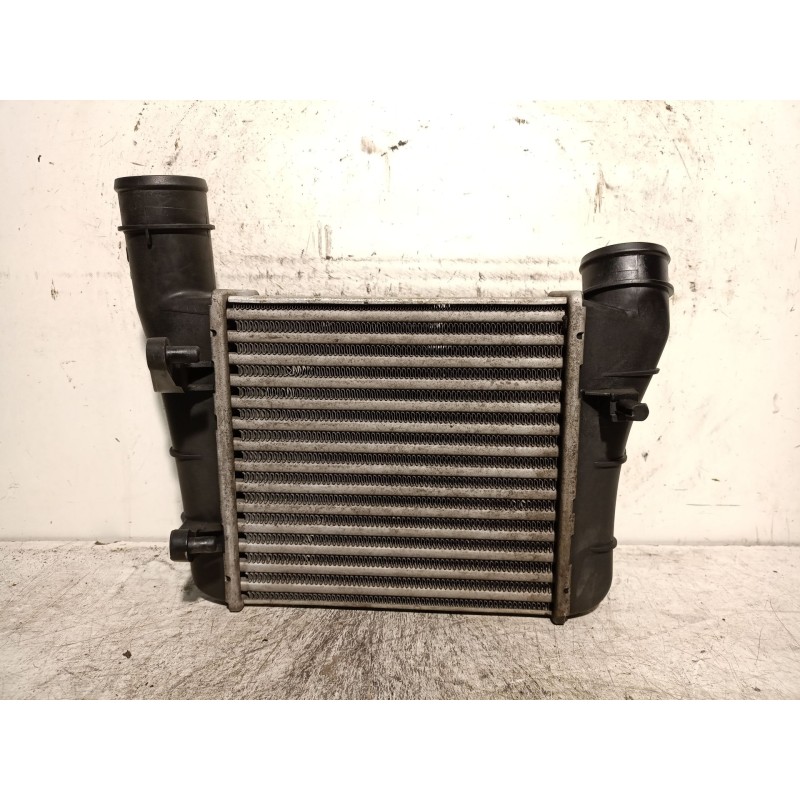 Recambio de intercooler para audi a4 b6 (8e2) 1.9 tdi referencia OEM IAM 8E0145805F  174978713 MODINE