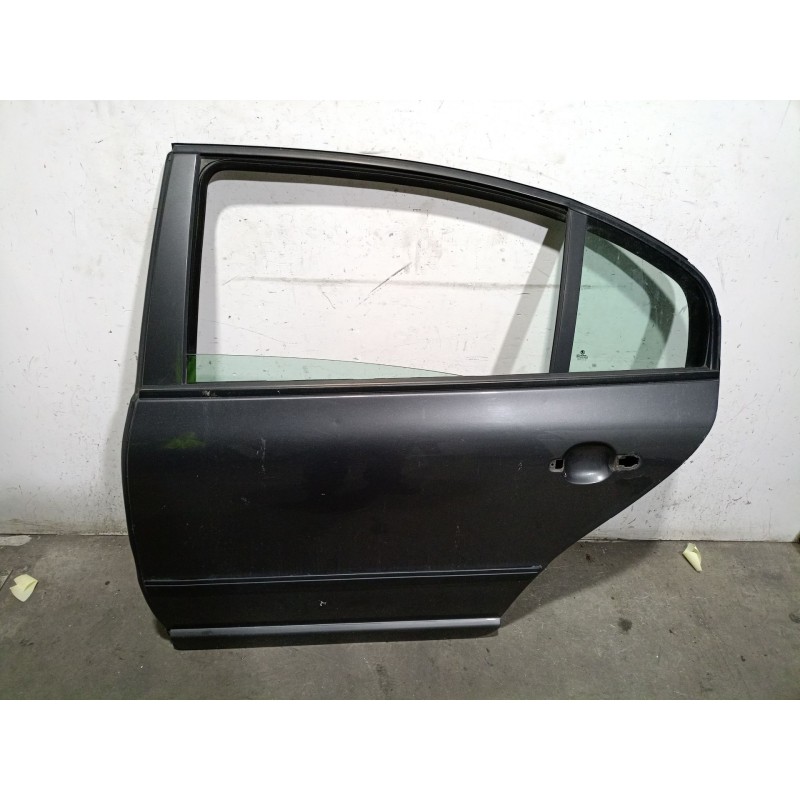 Recambio de puerta trasera izquierda para skoda superb i (3u4) 1.9 tdi referencia OEM IAM  3U5833051B 