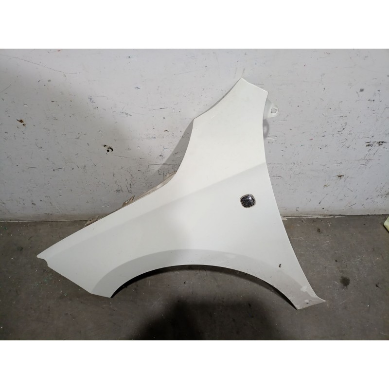 Recambio de aleta delantera izquierda para seat toledo iv (kg3) 1.6 tdi referencia OEM IAM  5JA821021C 