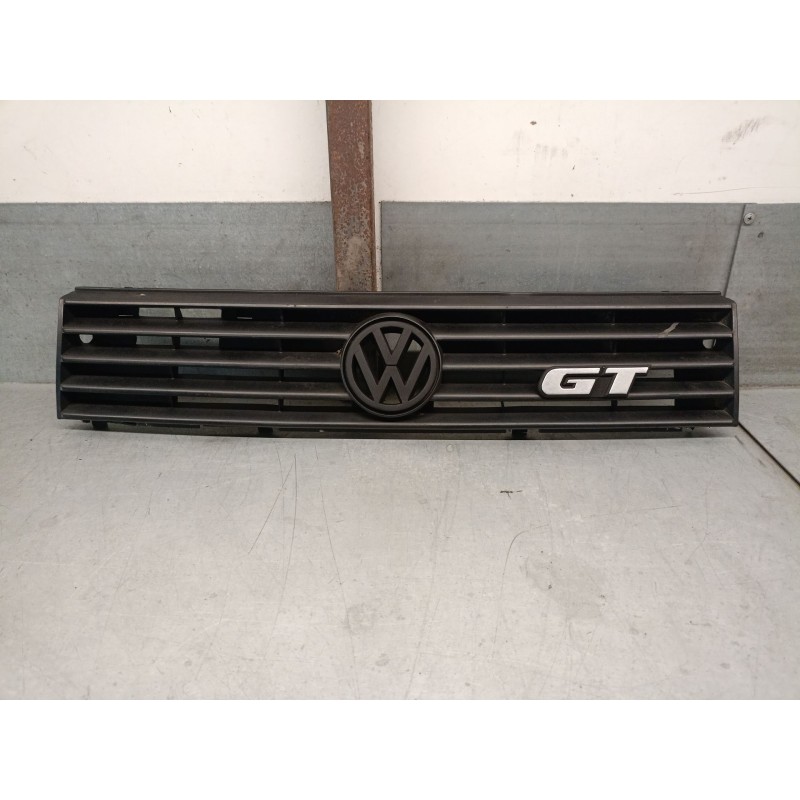 Recambio de rejilla delantera para volkswagen polo coupé (86c, 80) 1.3 referencia OEM IAM 867853653G  