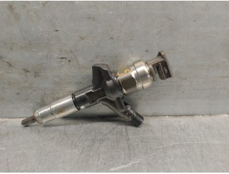 Replacement injector for Subaru Legacy V (BM) 2.0 D AWD (BMD) OEM IAM reference 16613AA030 DENSO