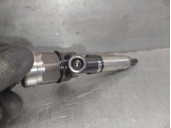 Recambio de inyector para subaru legacy v (bm) 2.0 d awd (bmd) referencia OEM IAM 16613AA030 DENSO