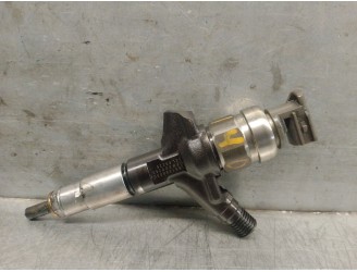 Replacement injector for Subaru Legacy V (BM) 2.0 D AWD (BMD) OEM IAM reference 16613AA030 DENSO
