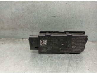 Recambio de antena para skoda octavia iv (nx3, nn3, pv3) 1.5 tsi referencia OEM IAM 5WA962133F  5ZA01385523 HELLA