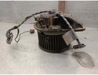 Recambio de motor calefaccion para renault master ii furgoneta (fd) 2.5 dci 120 referencia OEM IAM 7701044126  