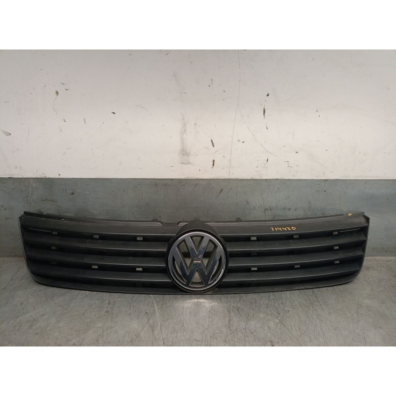 Recambio de rejilla delantera para volkswagen passat b5 (3b2) 1.9 tdi referencia OEM IAM 3B0853653C 3BD853651 