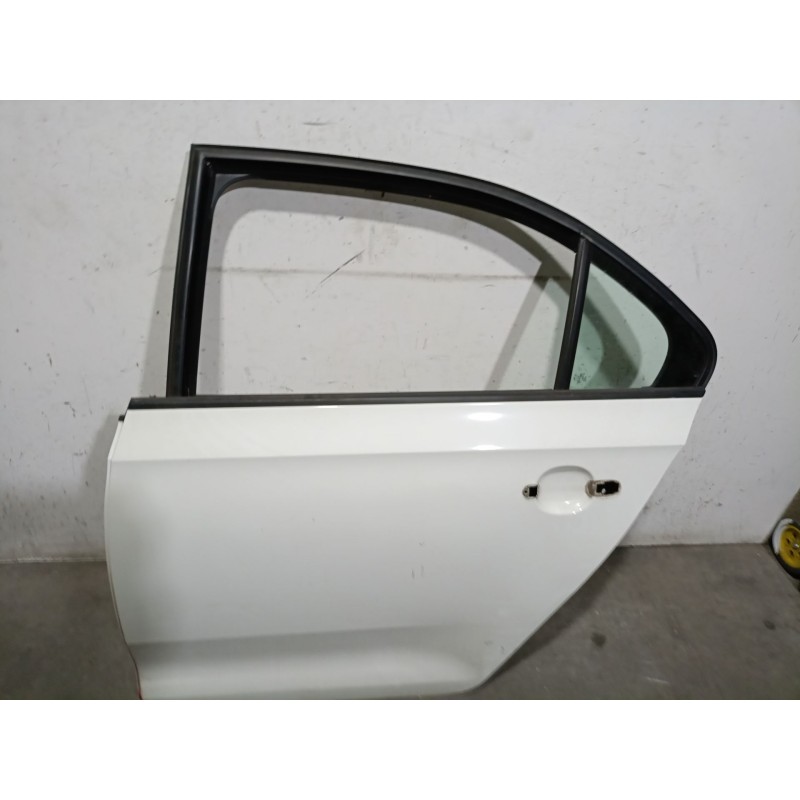 Recambio de puerta trasera izquierda para seat toledo iv (kg3) 1.6 tdi referencia OEM IAM  5JA833051C 