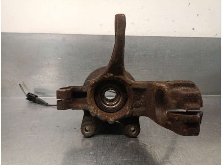 Recambio de mangueta delantera izquierda para mazda 2 (dy) 1.4 cd referencia OEM IAM F6JA 