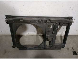 Recambio de calandra delantera de radiador para peugeot 307 sw (3h) 2.0 hdi 135 referencia OEM IAM 7104CF 