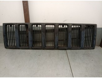 Recambio de rejilla delantera para jeep cherokee (xj) 2.5 tdi 4x4 referencia OEM IAM 55055150  