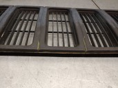 Recambio de rejilla delantera para jeep cherokee (xj) 2.5 tdi 4x4 referencia OEM IAM 55055150  