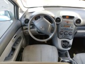 kia carens iii monospace (un) del año 2009