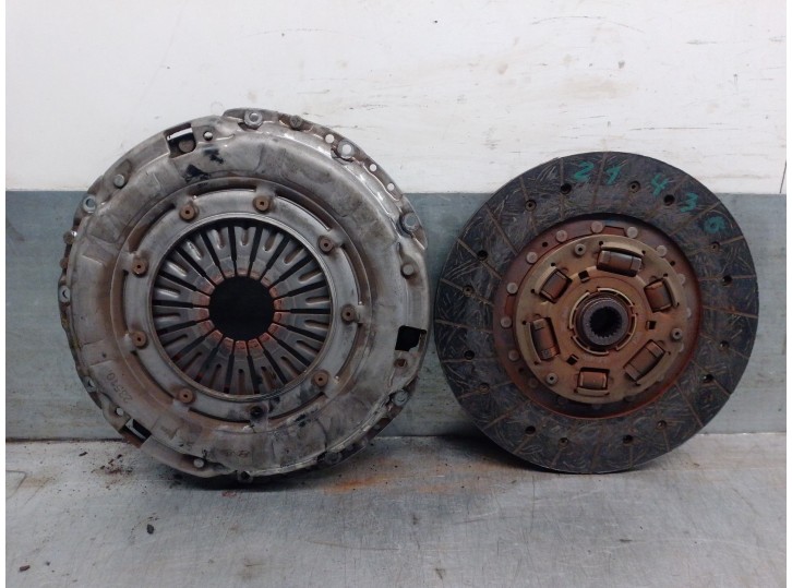 Replacement clutch kit for Hyundai Matrix (FC) 1.5 CRDi VGT OEM IAM reference 4130023560 4110023580 
