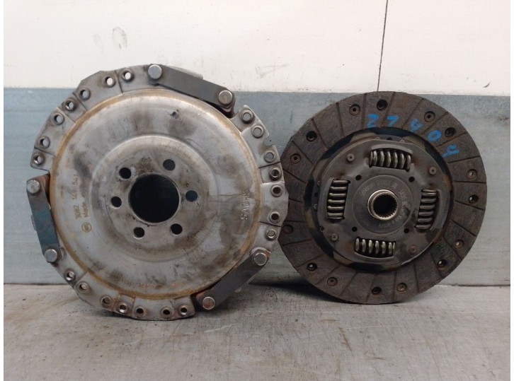 Recambio de kit embrague para seat ibiza ii (6k1) 1.6 i referencia OEM IAM 06A141031MX 06A141031MX 1862518031 SACHS