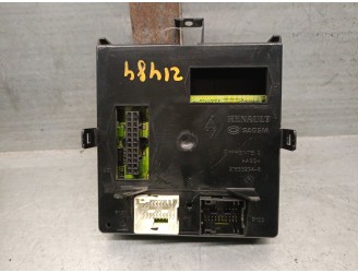 Replacement relay / fuse box for Renault Laguna II (bg0/1_) 1.9 dCi OEM IAM reference 8200190269 