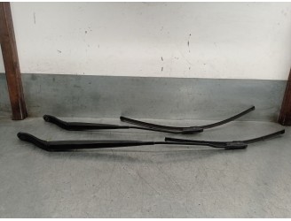 Recambio de brazo limpia delantero derecho para citroën jumpy iii furgoneta (v_) 1.6 bluehdi 115 referencia OEM IAM 9808465480  