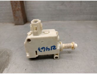 Recambio de motor tapa deposito combustible para volkswagen passat cc b6 (357) 2.0 tdi 4motion referencia OEM IAM 3C8810773A   2