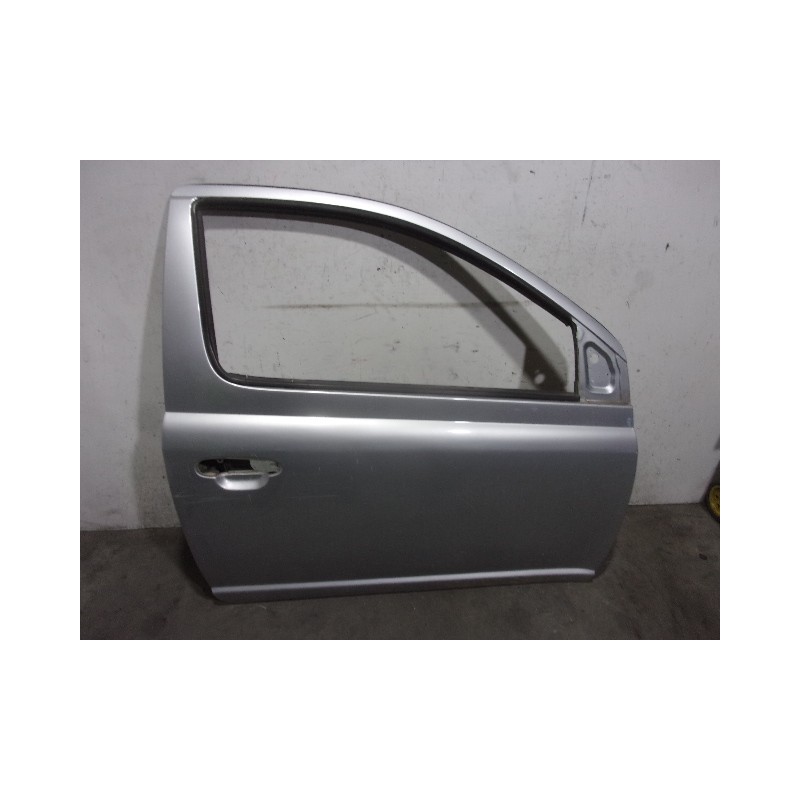 Recambio de puerta delantera derecha para toyota yaris (ncp1/nlp1/scp1) 1.0 cat referencia OEM IAM 6700152021  