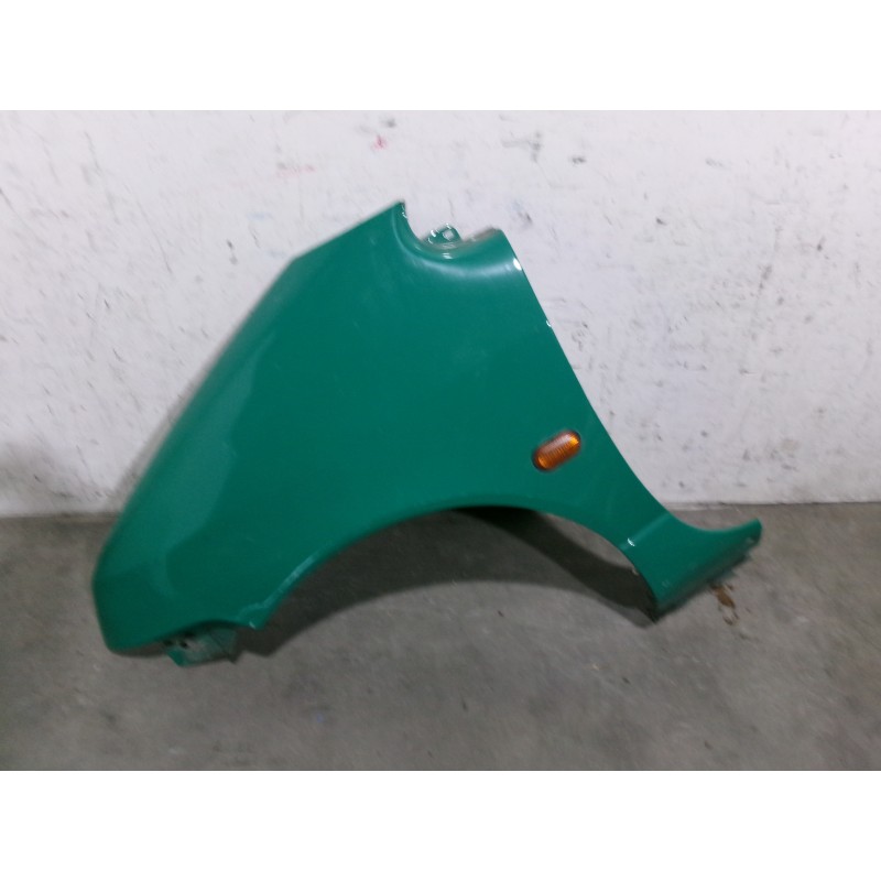 Recambio de aleta delantera izquierda para renault twingo (co6) 1.3 cat referencia OEM IAM 7782170227  