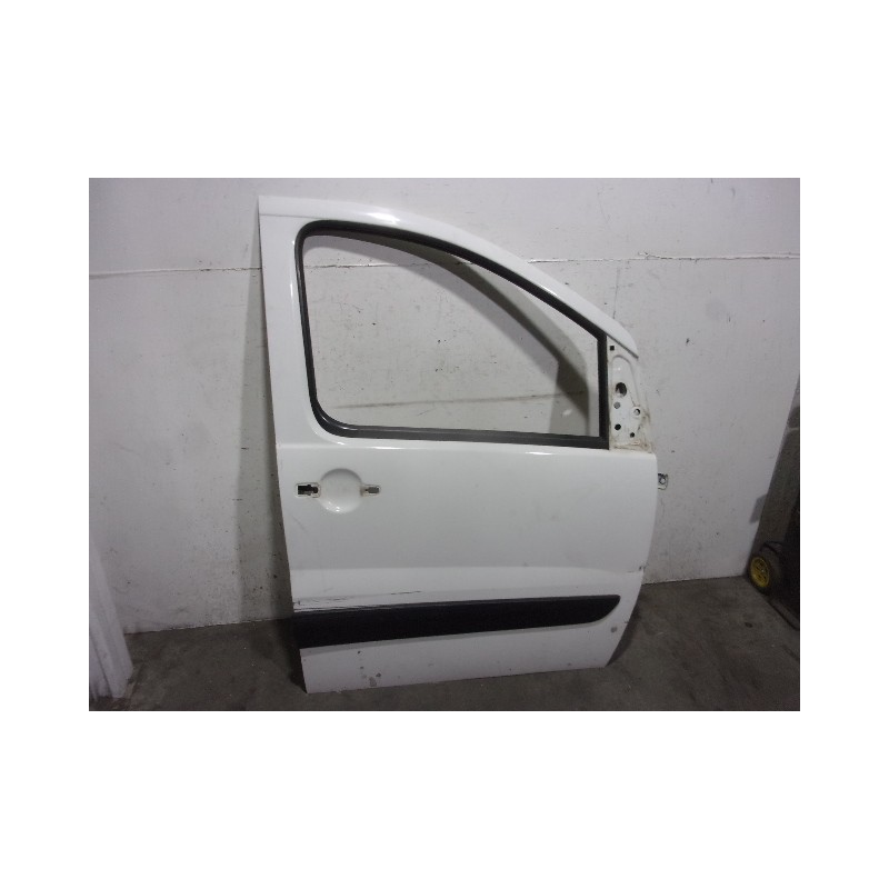 Recambio de puerta delantera derecha para fiat scudo combi (272) 1.6 jtdm cat referencia OEM IAM 9467026388  