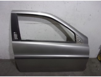 Recambio de puerta delantera derecha para lancia lancia y 1.2 cat referencia OEM IAM 46788935  