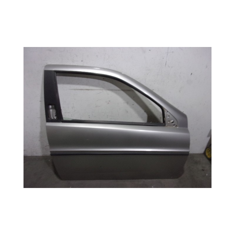 Recambio de puerta delantera derecha para lancia lancia y 1.2 cat referencia OEM IAM 46788935  