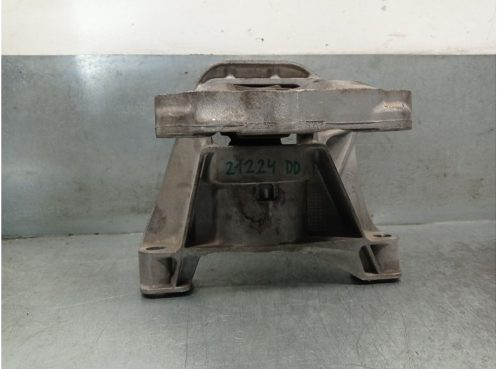 Replacement engine mount for Citroën Jumpy III van (V_) 1.6 BlueHDi 115 OEM IAM reference 9821089380 9821089380 
